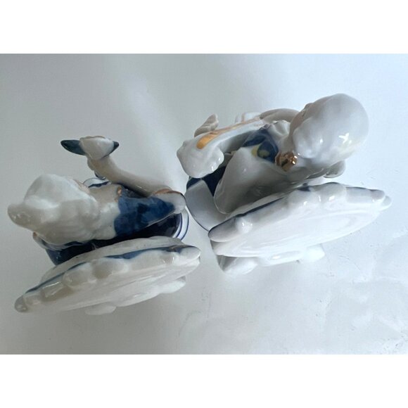 Vtg Porcelain Victorian Couple Sitting Playing Mandolin White Blue & Gold RARE - Picture 5 of 12